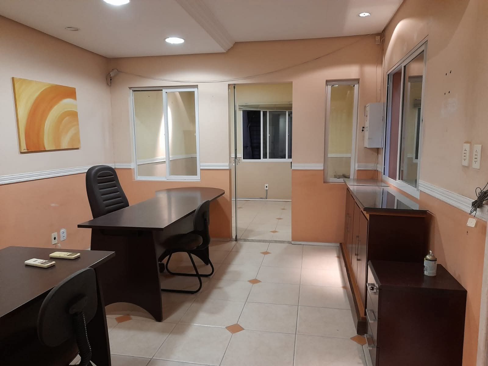 Prédio com deposito